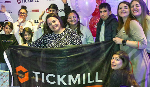 Tickmill为塞浦路斯”同一个梦想、同一个愿望“儿童协会举办圣诞派对