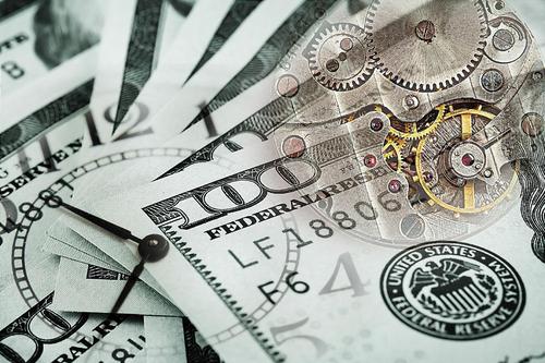 加拿大央行如期放鹰，减码购债